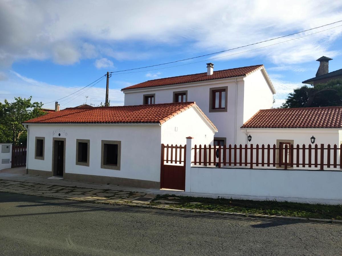 Mirador De Ribadiso Hostel Arzua Luaran gambar