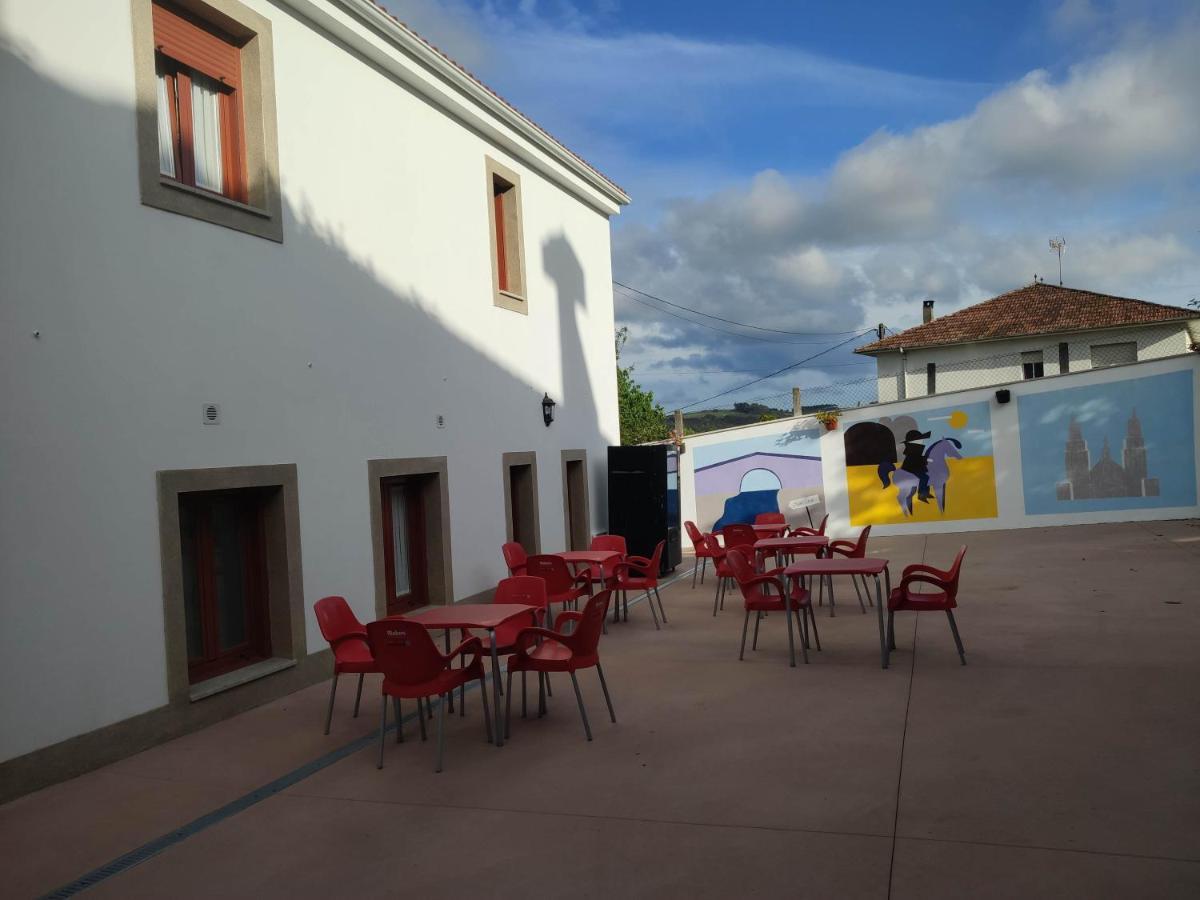Mirador De Ribadiso Hostel Arzua Luaran gambar